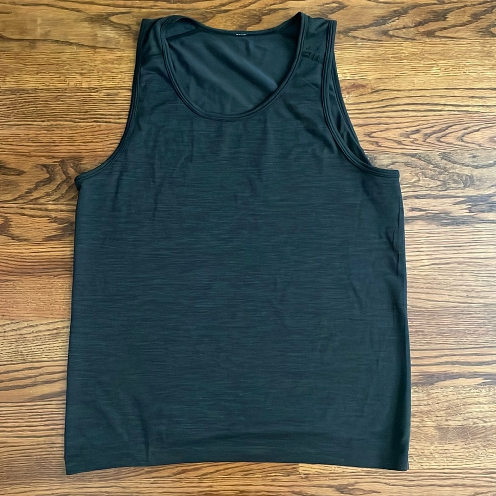 Lululemon metal vent tank heathered black size medium